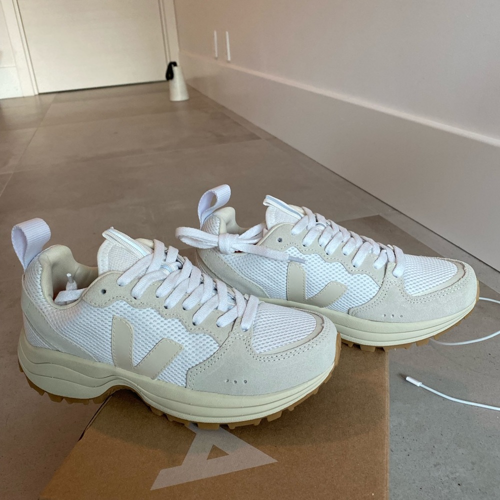 Veja venturi trainer sneakers